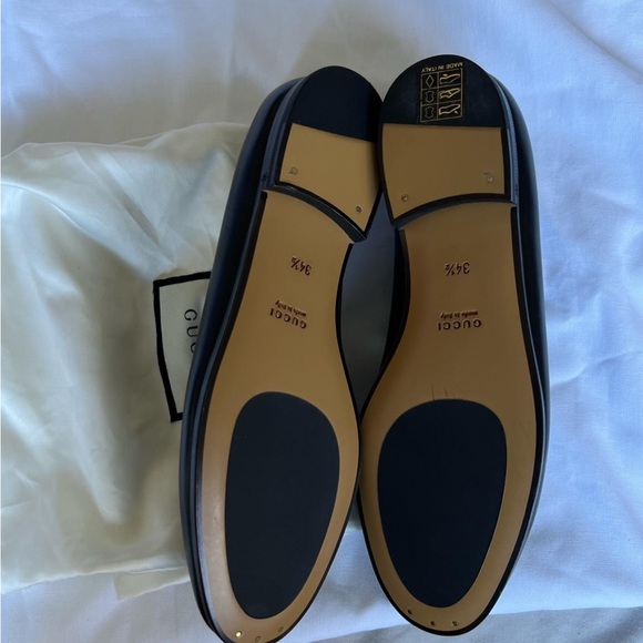 Gucci Women’s Jordan Black Leather Loafers - Picture 3 of 4